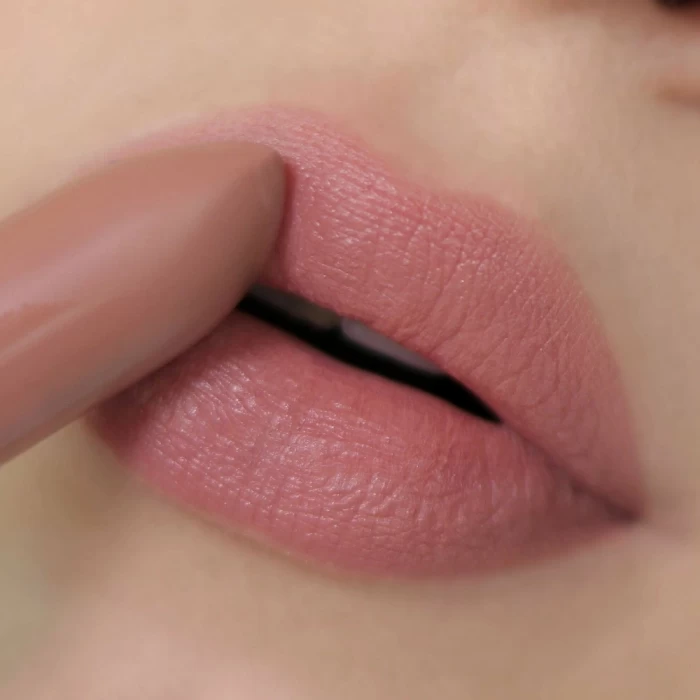 Матовая помада для губ Relouis Icon Look