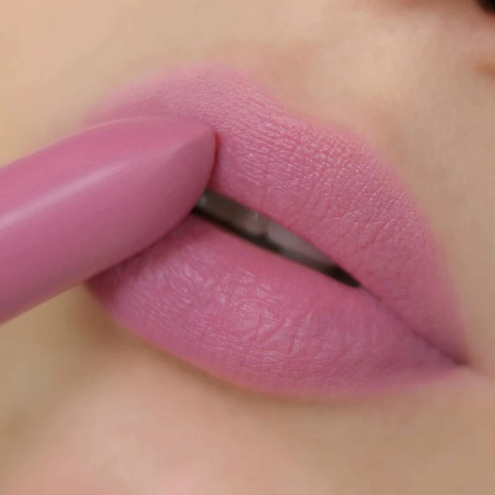 Матовая помада для губ Relouis Icon Look