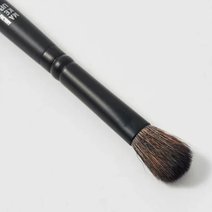 Кисть для растушевки теней Make up factory 