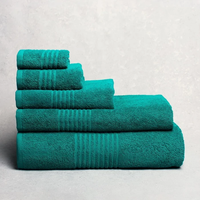 Полотенце махровое ТМ "ЦУМ" изумруд 70х140 см