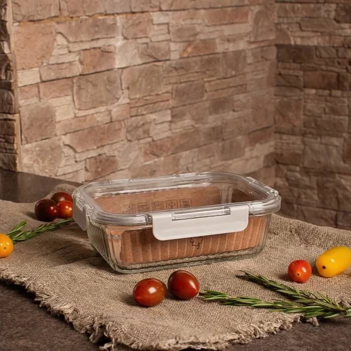 Контейнер из жаропрочного стекла с крышкой 1л