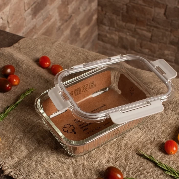 Контейнер из жаропрочного стекла с крышкой 1л