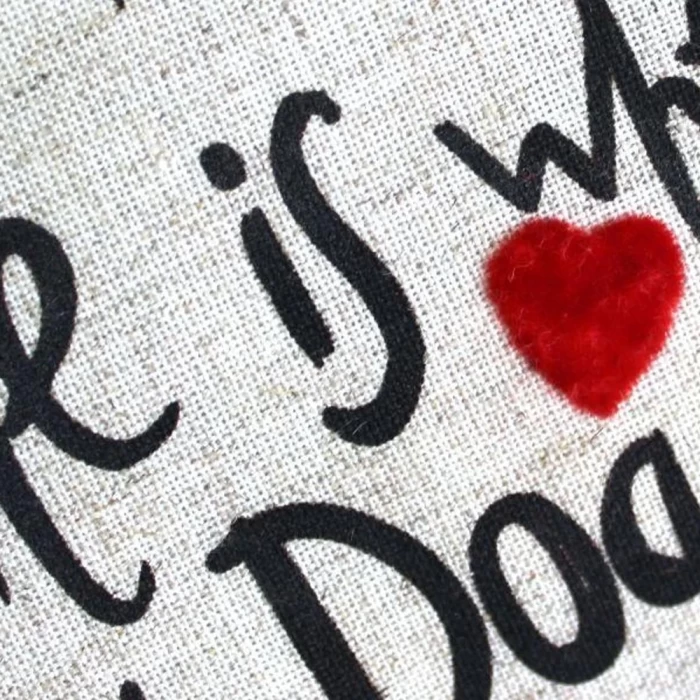 Подушка декоративная Matex Собака с венком серый 40х40