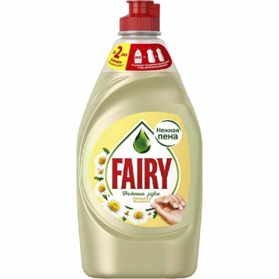 Средство для мытья посуды Fairy Нежные руки Ромашка и витамин Е 1,35л